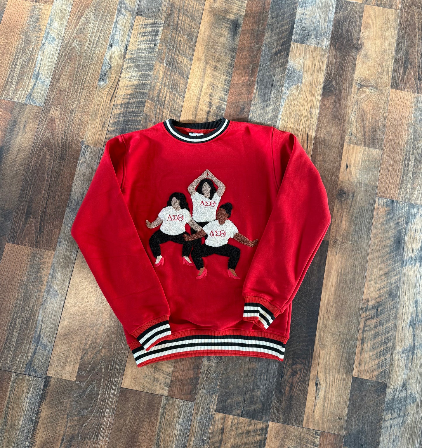 Delta "Trio Stance" signature crewneck